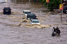 Varanasi Floods 2025: Rising Ganga Submerges Ghats and Disrupts Life News Centre 24